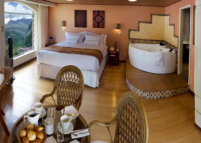 Hotel Taypikala 4*